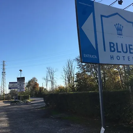 Hotel Blue