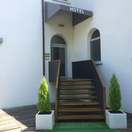 Hotel Blue