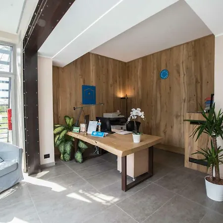 Blue Hotel Suzzara